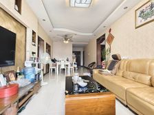 急 只有这一村哦 错过就没得 看江大三房忍痛割爱