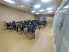 房东直租 5个房间 租金35 地铁口 30工位 好招人紫峰