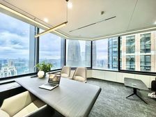 对望双子塔盛世颜!双面采光6隔间20工位丨高端品质·金融接待