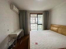 大两房 花园位置 电梯 满五 中间楼层 大两房 居家自住,,