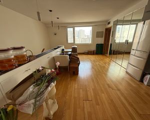 太阳国际公馆 顶层南北五居 满五住宅 视野开阔