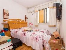 紫芳园一区东南向一居 满五住宅低层户型