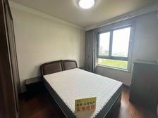 新出汤臣臻园 三房西边套 精装修 带车位 看房子方便 价可谈