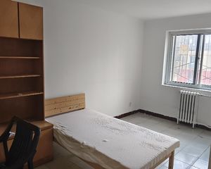 西城车站西街南向两居 满五住宅顶层视野佳