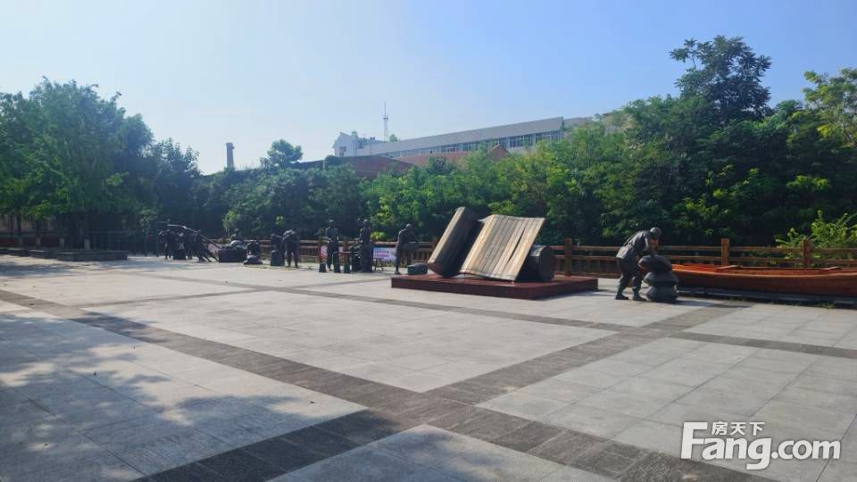 小区相关图