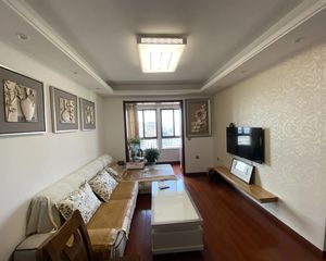 急售!只卖三天!和昌运河尚郡 精装3房 保养的好 广陵新城