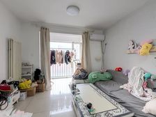 彩虹新城 1室1厅 60.26平 商品房落地窗带阳台远离马路