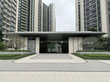 保利上宸南向精装三房 满五住宅中层视野佳业主直降急售可谈
