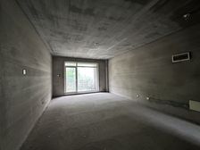美林西岸多层洋房145米南北通厅通透三室送300平米超大院子