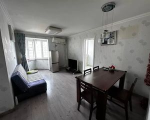 芳城园三区南向两居 满五住宅中层视野好