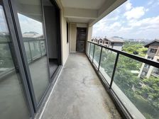 兴进漓江悦府送车位菜地电梯中层四房视野开阔漓江大美融创春天颂