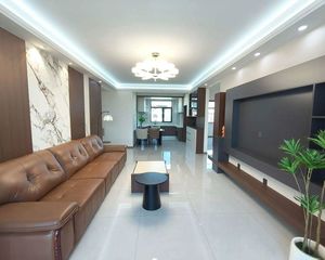 星河湾荣景园 凤凰层婚房未住 精装通透三室双卫全明户型新证