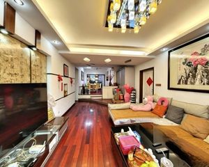 东方明珠 电梯 3室2厅2卫 122.76平 全装 东北朝向