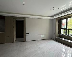 东三环朝阳精装现房 四叶草 带车位仓储 南北通透 临地铁好房
