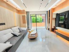 108 一楼带30平花园视野开阔全天采光南明厅落地窗
