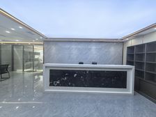 东站正对面绿地之窗电梯口房子出售随时可过户