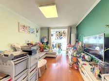 近地铁南北通透精装修配套完善随时签约