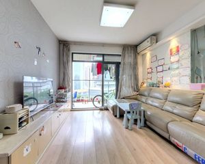 翡翠城四期 小区精装套三,对中庭看小区绿化,安静舒适