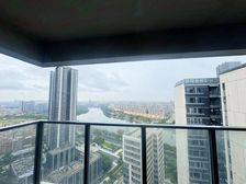 高层江景次新小区四房 业主诚心出售 随时可看