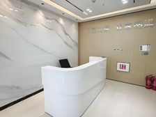 东站西隔壁升龙广场户出售双面采光新装修随时用