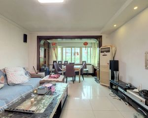 恒昌永乐园 房子是中间楼层,采光不错,南北朝向