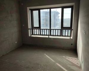 府上南北三居室中间位置看房方便中高楼层