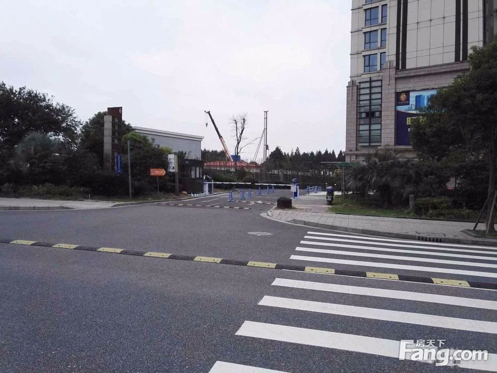 小区相关图