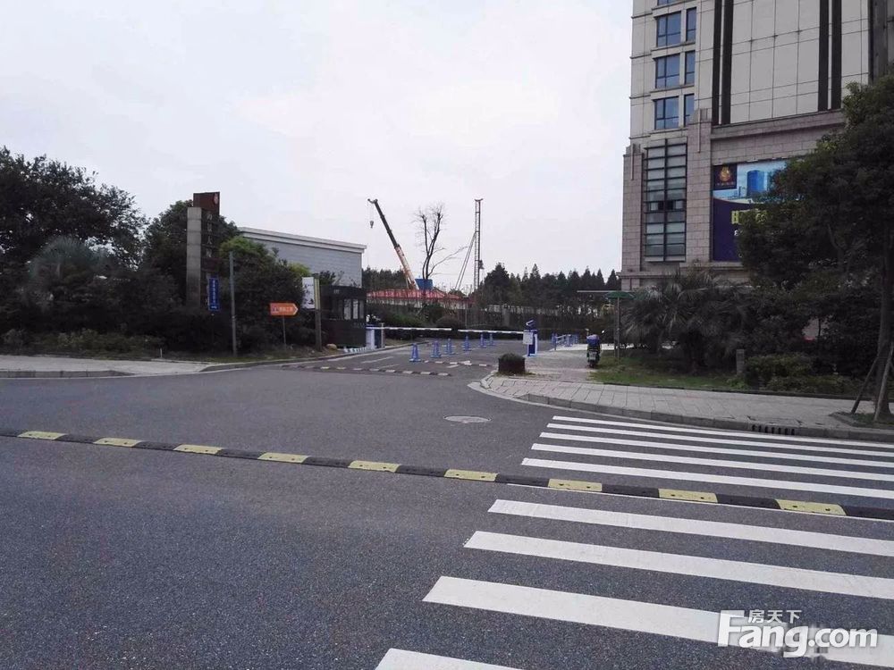 小区相关图