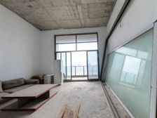 顶楼双层复式,400平,一线全江景,纯毛坯,仅1席在售