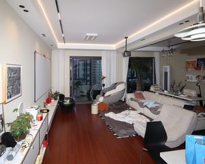 润城中心 精装修三房 位置安静 厨卫全明 中上楼层