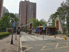 望京方舟苑南向三居 精装修满五住宅 303万起拍