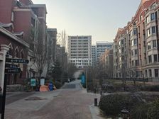 绿荫里南向三居 高层毛坯 136.7平米户型 电梯洋房