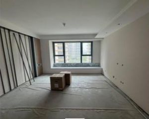 东三环金茂府南北三居 满五毛坯中层视野佳