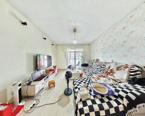 西岸观邸 标准套二客厅带阳台,朝向好,居家装修