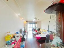 电梯明年能用。小区唯二一栋楼