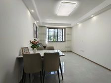 贝港一区 2室1厅1卫 精装修 138万元
