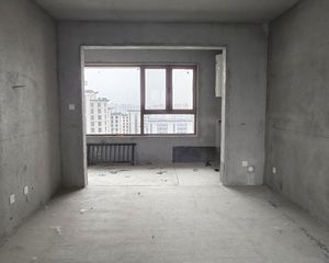 抢!荣盛君悦学府 南北通透通连阳台全明户型,采光好