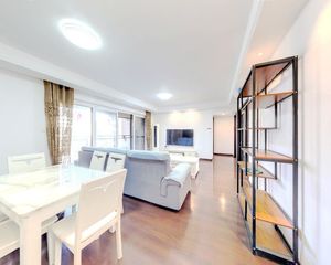 万科城 4室2厅 东南