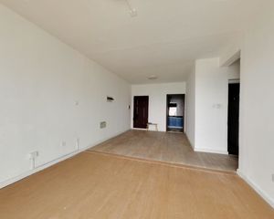 西岸观邸 3室1厅 东南