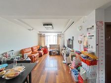 香树丽舍 复式,带大露台,采光视野好。