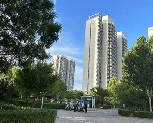 长城家园南区南向高层精装两居 满二房本总价63万