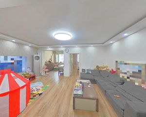 艺苑东里3室2厅南北