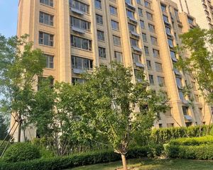 云水湾南向四居 毛坯中层 满二产权 单价仅八千多