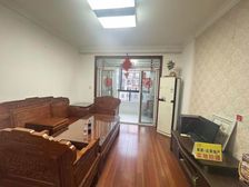 次顶楼三房 恒贤崇实对面 5号15地铁旁 有钥匙随时看