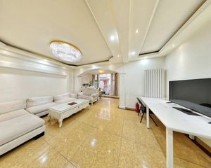 长新花园6室3厅4卫356.6平大宅出售