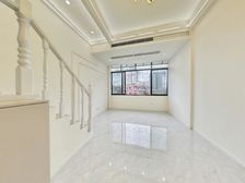 龙王庙正街122号3室2厅南