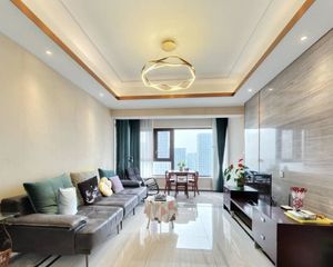 新希望锦官府 成都买二手房,中介费1800元包干