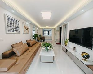 天正君悦府园林社区小高层一梯两户理想H户型 精装修拎包入住