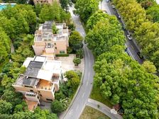 稀有!陆家嘴罕见双拼别墅674平精装:仁恒滨江园
