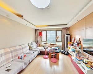 万科紫苑小3室(优质价低可谈)地铁教育近在咫尺,封闭管理